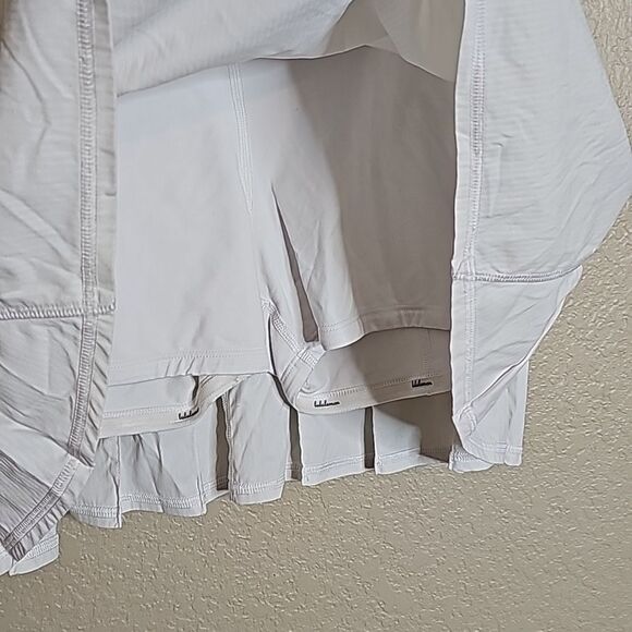 Lululemon 10 TALL White Run Pace Setter Skirt Skort - Picture 2 of 8
